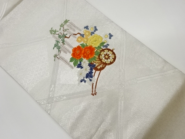 格天井に花車模様刺繍名古屋帯